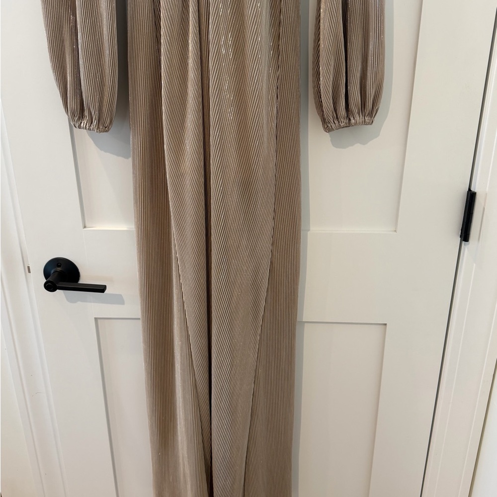 Elegant Beige Long Sleeve Dress - Picture 3 of 5